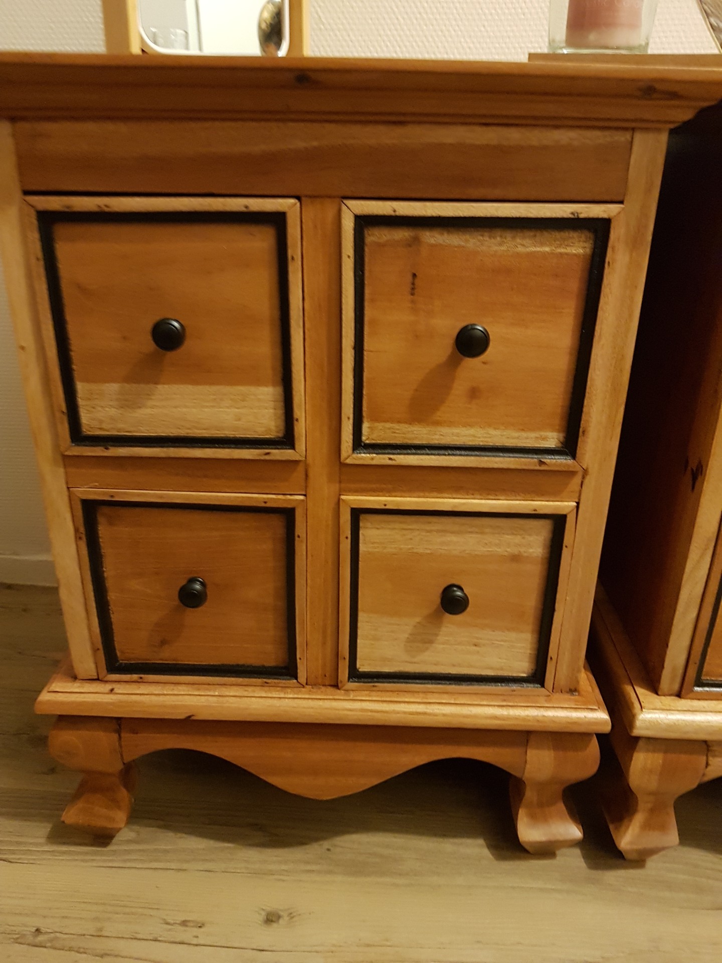 TABLE DE CHEVET GAUCHE