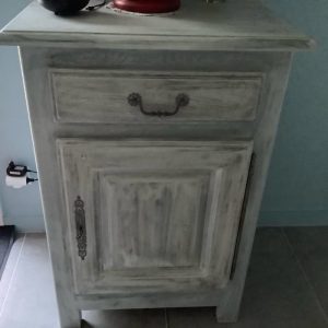 Le Petit Meuble en chêne massif