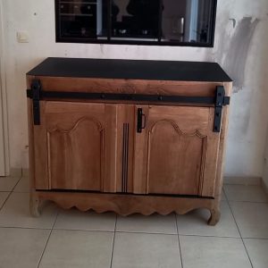 Le Buffet à Portes Coulissantes
